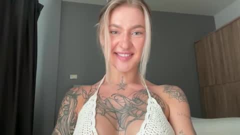 DAISY online show from November 15, 8:44 am