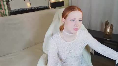 Snapshot of sparky_fox chatting on June 11, 2:53 am Nika online show from June 11, 2:53 am