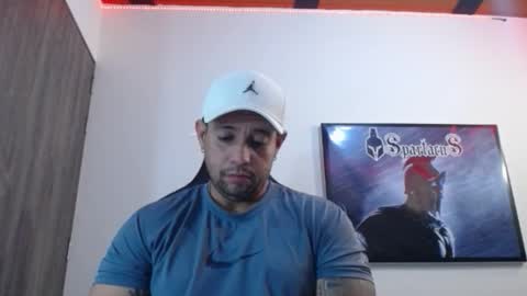 Snapshot of spartacus_cam chatting on September 22, 5:20 am     online show from September 22, 5:20 am