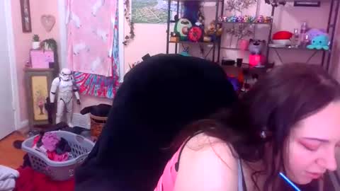 Snapshot of spawnofademon chatting on February 7, 12:36 am spawnofademon online show from February 7, 12:36 am