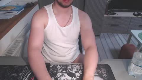 Snapshot of spb78 chatting on July 9, 9:30 pm Art online show from July 9, 9:30 pm