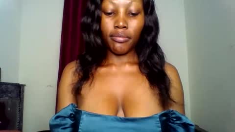 specialebonie online show from December 22, 5:59 am