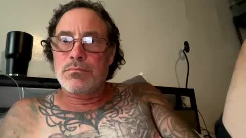 specter1972 online show from November 18, 1:00 am