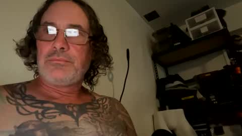 Snapshot of specter1972 chatting on June 9, 11:38 pm specter1972 online show from June 9, 11:38 pm