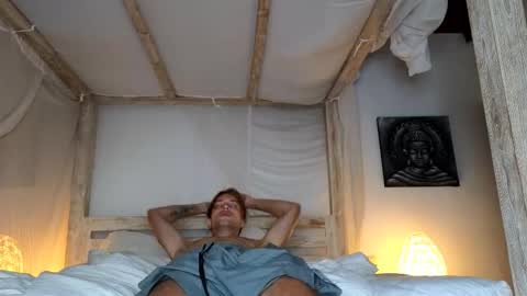 Snapshot of specter_of_cummunism chatting on February 24, 5:27 am Sasha -- online show from February 24, 5:27 am