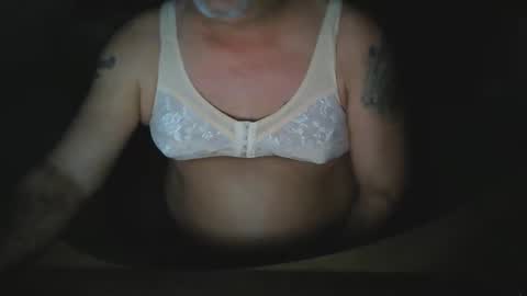 Snapshot of spektor1389 chatting on January 25, 2:58 am spektor1389 online show from January 25, 2:58 am