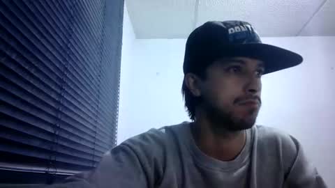 Snapshot of sperm_donor94 chatting on April 13, 4:18 am sperm_donor94 online show from April 13, 4:18 am