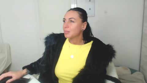 Snapshot of spicemint chatting on February 17, 7:42 pm Carla online show from February 17, 7:42 pm