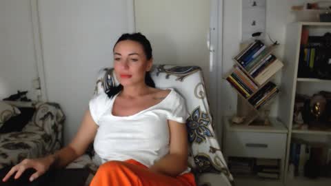 Snapshot of spicemint chatting on September 19, 3:02 pm Carla online show from September 19, 3:02 pm