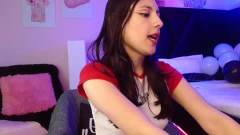 scarlett online show from November 5, 1:22 pm