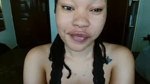 Snapshot of spicy_kerrine chatting on June 7, 9:57 am Spicy kerrine online show from June 7, 9:57 am