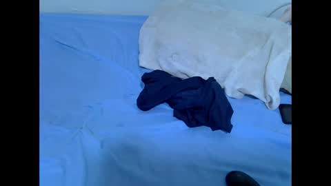 Snapshot of spicy_kittie chatting on January 18, 3:27 pm Kittle online show from January 18, 3:27 pm