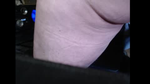 bri and mags fun room online show from April 15, 5:53 pm