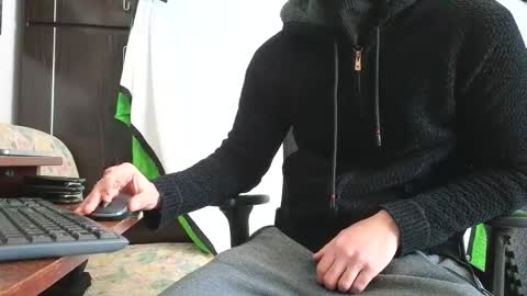 Marco. When Im offline you can view premium content in bio online show from November 23, 1:44 pm