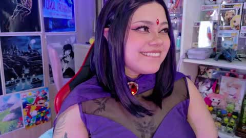 Snapshot of spiderkitty10 chatting on July 19, 7:56 am Nara online show from July 19, 7:56 am