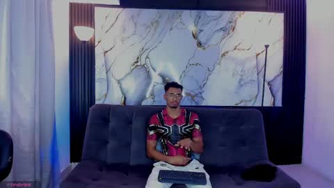 Spider boy online show from May 4, 6:37 pm