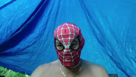 Snapshot of spidey_27 chatting on July 29, 11:19 am spidey_27 online show from July 29, 11:19 am