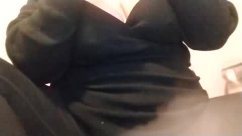 Vanessa Spade online show from October 2, 10:33 am