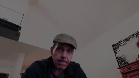 Snapshot of spliffray chatting on May 13, 9:06 am spliffray online show from May 13, 9:06 am