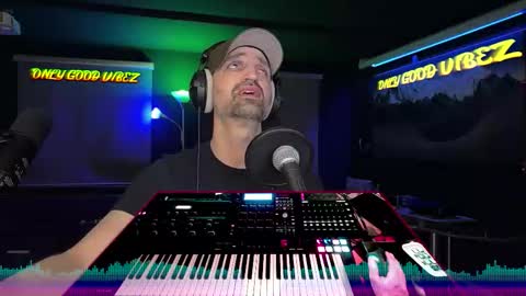 Snapshot of splivke chatting on February 16, 3:02 am Splivke online show from February 16, 3:02 am