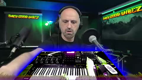 Snapshot of splivke chatting on April 11, 7:45 am Splivke online show from April 11, 7:45 am