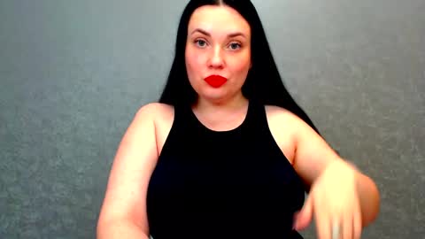 Snapshot of spoiled_lilit chatting on December 31, 6:35 pm Lilith online show from December 31, 6:35 pm