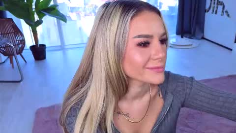 Anna online show from November 2, 11:12 am