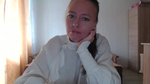 Snapshot of spring_time_ chatting on April 30, 9:26 am spring_time_ online show from April 30, 9:26 am