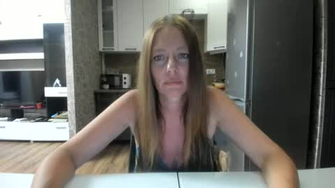 Snapshot of spring_time_ chatting on July 2, 5:30 pm spring_time_ online show from July 2, 5:30 pm