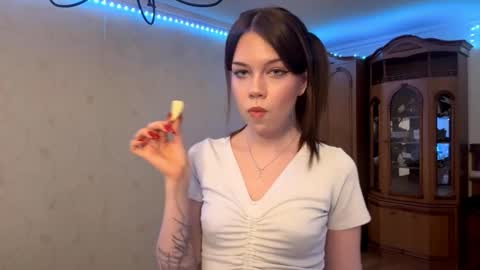 Maya online show from March 1, 1:46 pm