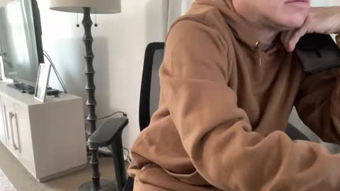 spun4feet online show from January 6, 3:05 pm