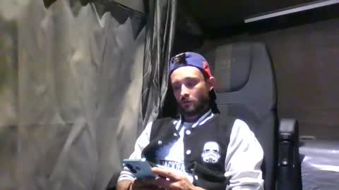 Snapshot of spyco82 chatting on October 13, 6:41 pm spyco82 online show from October 13, 6:41 pm