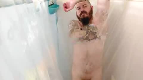 Snapshot of squ1rtl3cb chatting on December 16, 11:44 am squ1rtl3cb online show from December 16, 11:44 am