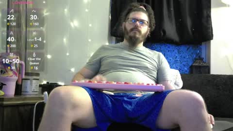 Snapshot of squ1rtl3cb chatting on December 29, 3:11 am squ1rtl3cb online show from December 29, 3:11 am