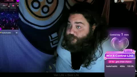 Snapshot of squeaks724 chatting on December 31, 7:31 am Your Pal Squeaks online show from December 31, 7:31 am