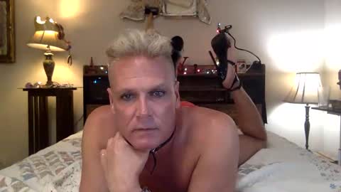 squiringsissylay online show from May 6, 11:10 pm