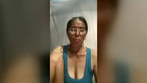 Snapshot of squirt0120 chatting on July 19, 11:03 am squirt0120 online show from July 19, 11:03 am