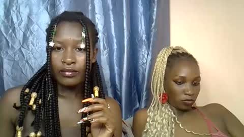 Snapshot of squirting_freak chatting on September 23, 11:41 pm squirting_freak online show from September 23, 11:41 pm