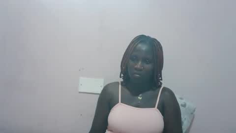 Snapshot of squirtypussie chatting on July 7, 10:52 am squirtypussie online show from July 7, 10:52 am
