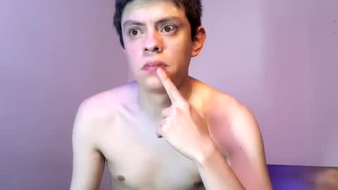 Snapshot of sr_bolaiinas chatting on December 10, 12:28 am sr_bolaiinas online show from December 10, 12:28 am