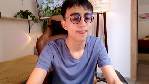 sr_evann online show from March 8, 5:28 pm