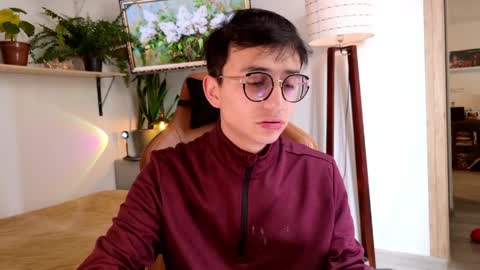 sr_evann online show from April 2, 2:58 pm