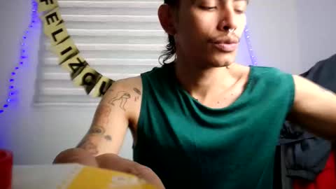 Snapshot of srcejotas chatting on October 12, 6:29 pm sorry mom online show from October 12, 6:29 pm