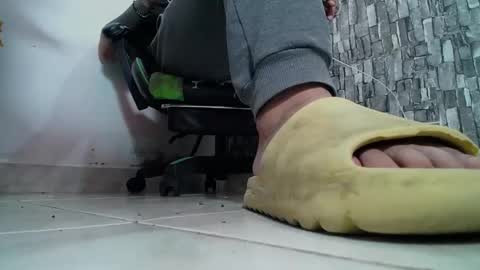 sr master cum its my old account online show from February 20, 6:35 pm