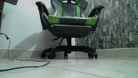 sr master cum its my old account online show from February 23, 5:01 am