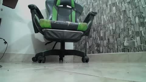 sr master cum its my old account online show from March 1, 2:37 am