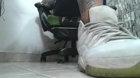 sr master cum its my old account online show from October 17, 1:09 am