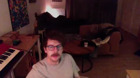 Snapshot of ssnttsnttsnss chatting on December 2, 7:05 pm Roger online show from December 2, 7:05 pm