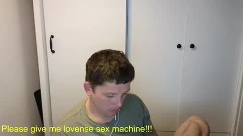 Snapshot of st1vemaster01 chatting on May 8, 4:01 pm st1vemaster01 online show from May 8, 4:01 pm