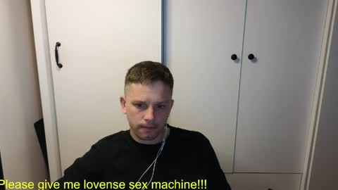 Snapshot of st1vemaster01 chatting on May 20, 5:08 pm st1vemaster01 online show from May 20, 5:08 pm